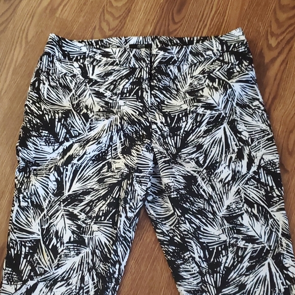 Apt 9 essentials capri pants Size 14 - Picture 3 of 8